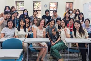 Dr. Goldman with classroom of students in Taiwan