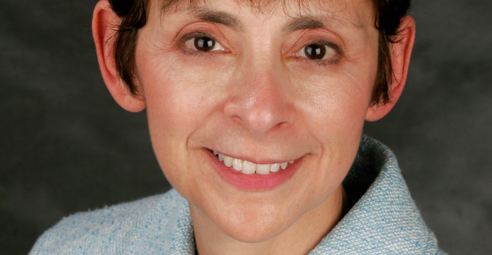 Lynn Fuchs headshot